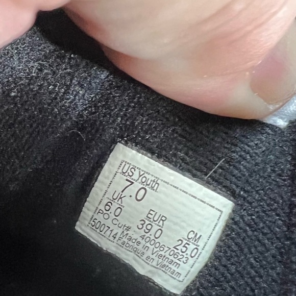 VANS Sk8-Hi Black Suede Youth Shoe - Picture 7 of 7